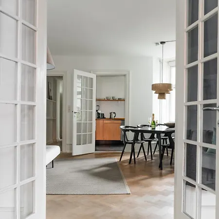 Nyhavn - Luxurious 3-4 Bedroom *