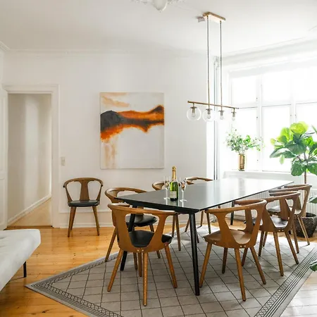 شقة Nyhavn - Luxurious 3-4 Bedroom