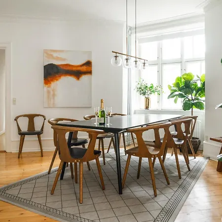 Nyhavn - Luxurious 3-4 Bedroom * Копенгаген