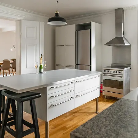 Nyhavn - Luxurious 3-4 Bedroom