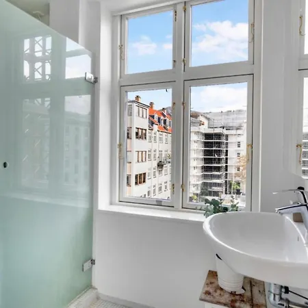 شقة Nyhavn - Luxurious 3-4 Bedroom