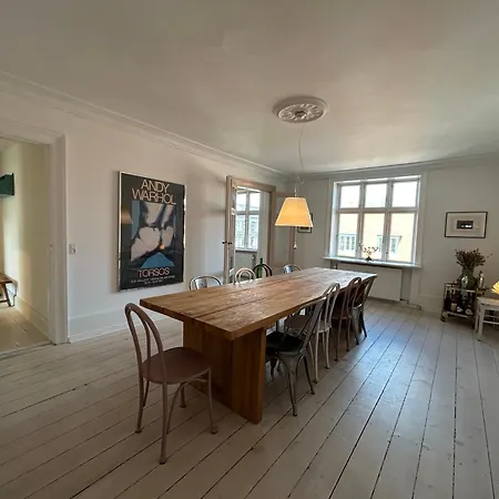 Nyhavn - Luxurious 3-4 Bedroom *